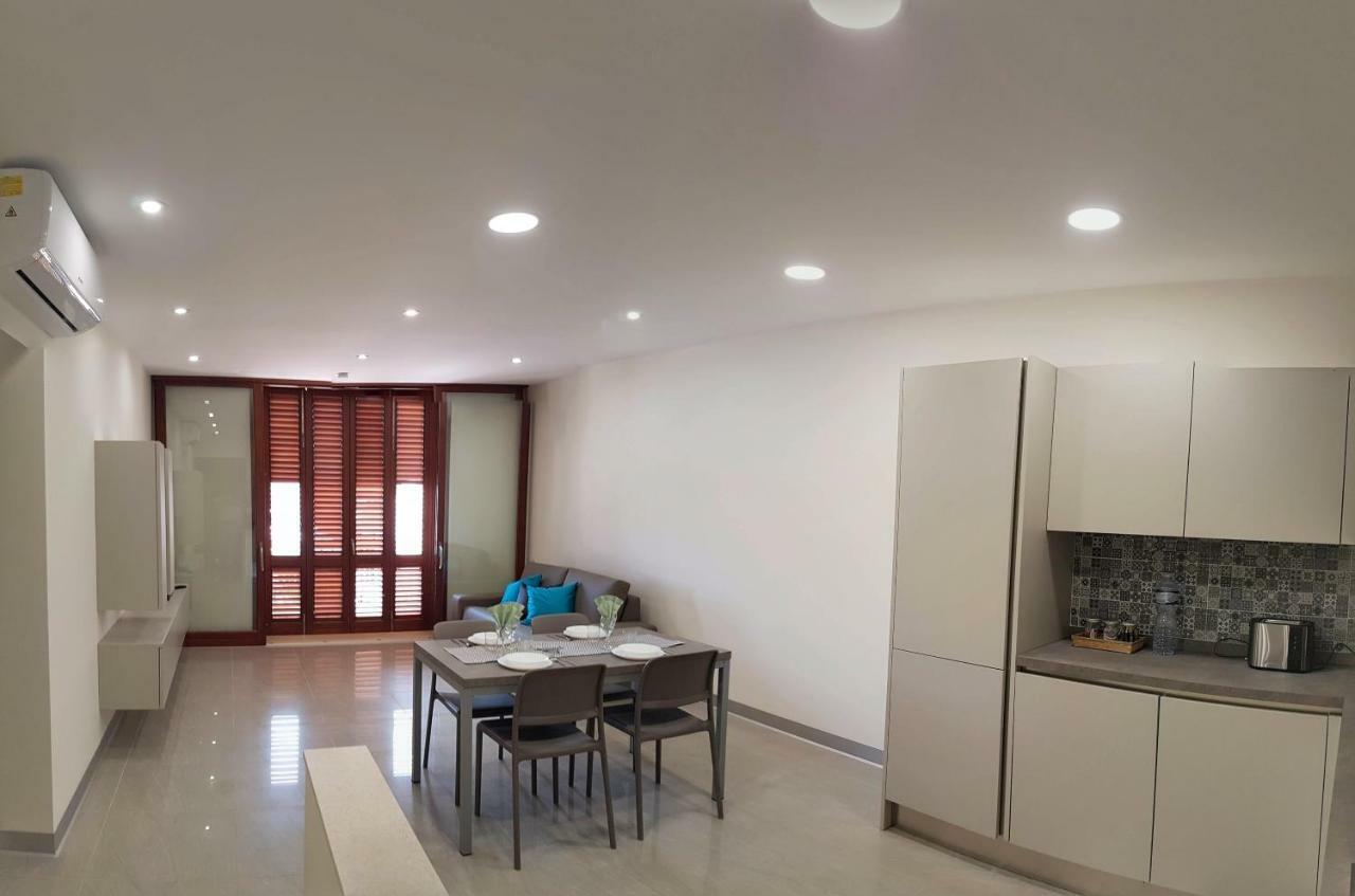 Fort Cambray Apartment With Spectacular Sea Views Mgarr Eksteriør bilde